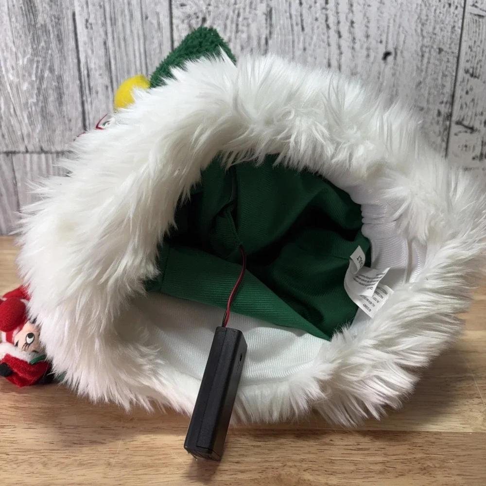 Disneyland Christmas Tree Hat W/ Mickey & Friends Ornaments. lights up.